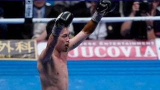 井岡一翔、誕生直後の第2子＆妻との“家族4ショット”に反響「可愛い」「素敵な写真」