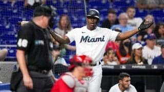 【MLB】ミットは地面に着いてるのに…　記録員すらボールにしたストライク判定が「最悪のコール」