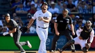 【MLB】大谷翔平を刺した牽制は「うまくいった」　カーショー「柵越えされなかったから勝ち」