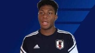 A代表デビューのGK鈴木彩艷、浦和での出番少なさに「現状には満足していない」