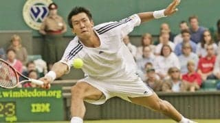 アジア人初のトップ10選手 スリチャパンの大開脚ショット動画に称賛「ありえない身体能力」「ジョコビッチ以上だ」