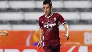 「第一段階が終わった」病院のベッドとソファで左足をケアするボージャン「次のステージに向けて準備」