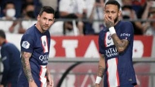 「貴重な写真」、「のぞみにメッシ」PSGの選手たちが新幹線で大阪へ移動！レアな姿にファン興奮