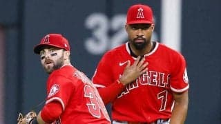 エンゼルス戦で仰天アウト　右翼手の“胸トラップ”に古参ファンも「60年野球見て初だ」