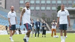 PSGのムバッペ、ネイマール、ラモスが『炎の体育会TV』に出演！ 鷲見玲奈アナとの4ショットも