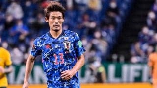 守田英正が「モデル妻＆愛娘」と3人でスポルティング「本拠地デビュー」! 和やか3ショットに「川崎フロンターレ勢」も反応