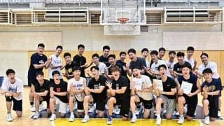 辻直人が母校の洛南をサプライズ訪問…インターハイに臨む選手たちを激励