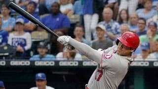 大谷翔平、スローで分かる21号“美スイング”の軌道に米恍惚「足にあざがあるのに…」