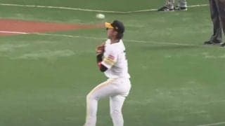 「捕ってから投げるまで速すぎる」　鷹・今宮、衝撃の“爆肩送球”が「実にほれぼれ」