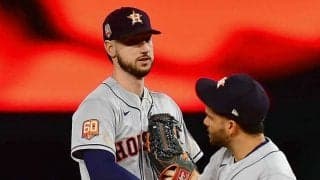 MLBで誕生「史上最も簡単なHR強奪」が話題　日本車広告の前で棒立ち「残酷だ（笑）」