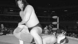 ２代目タイガーマスクが長州力との対戦前に、ジャイアント馬場から授かった「サソリ固め封じ」のまさかの結末