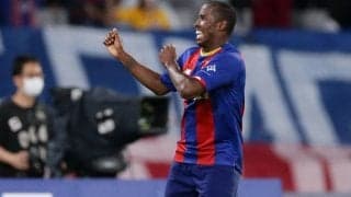 「スペース大好物の重戦車」アダイウトンが後半ATに爆走からの繊細ループ！劇的逆転弾に「これまたすごいプレー」