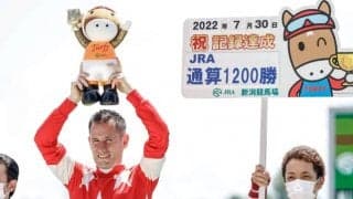 M.デムーロ騎手が30日の新潟でJRA通算1200勝を達成 「もっと勝ちたいです」