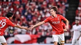 浦和サポの試合前コレオが「世界にすら誇れる」「鳥肌モン」と絶賛！ 埼スタに降臨した「絶景ビジュアル」