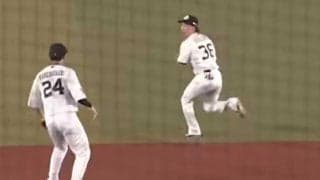 “菊池涼介級”の「宝石のような頭脳プレー」　超判断の“トリック送球”に驚愕