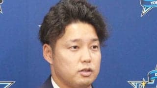 「女装癖は本人に聞いてみよう…」　DeNA移籍の右腕が“熱烈”歓迎に苦笑い