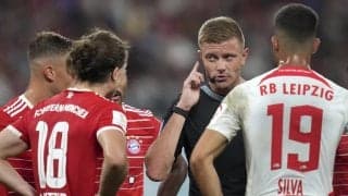 「初めて見た」と衝撃与える「700万再生」の「ハンド誘発」”超珍プレー”！ バイエルンvsライプツィヒで起こったトリックプレーが話題！ 