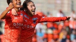 「#顔面大事故祭り」女優、モデルも務めた仲田歩夢のギャップある1枚が話題「こっちがリアルなわたし」