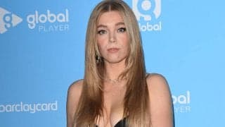 「私が好きな服だからよ」女子ユーロ決勝に登場したベッキー・ヒルが衣装への批判に反論「自分の体を誇りに思って!」