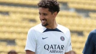 PSG主将マルキーニョスが女優・眞嶋優さんのリフティング技を絶賛！「俺より上手いよ」