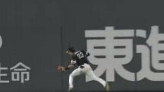 敵ベンチの「驚き方が全てを物語っている」　周東の“超加速美技”に打者「まじか」