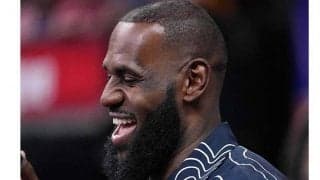 「この握手は凄い（笑）」　デカすぎた身長205cmレブロン、異業種選手との対面に衝撃