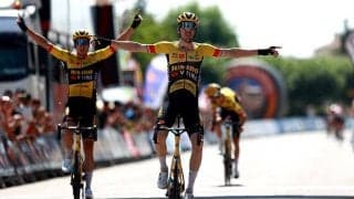 海外自転車レースで大クラッシュ　“生き残り3人”の珍事が話題「転倒の衝撃大きい」
