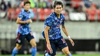 橋本拳人がウエスカ入団会見で｢漢字ユニフォーム｣を披露!! ｢イケメン｣と話題の入団会見1日目の「密着映像｣