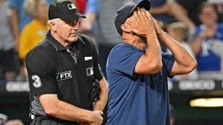 【MLB】えっ、なぜ？　球審の前で笑った後に退場、Rソックス監督が困惑「何が起きたのか」