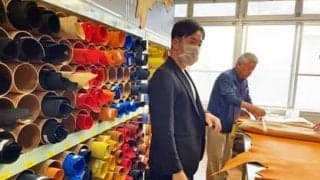 斎藤佑樹がグラブづくりの現場でマイスターから学んだ「野球界のためにやらなければいけないこと」