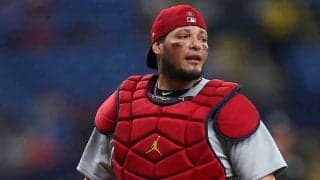 背後の異変に“神反応”した最強捕手モリーナ　咄嗟の行動に米称賛「尊敬しかない」