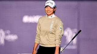 渋野日向子の激闘を仲良し韓国選手も労い　仲良く肩組み2ショットで「よくやったね」