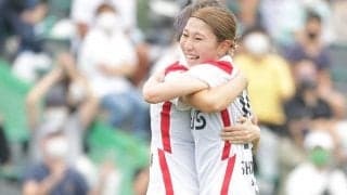 「笑顔がめっちゃカワイイ」浦和L・塩越柚歩が笑顔で相棒を紹介「お洒落でカッコ良い」