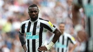 ニューカッスルFWが応援してくれたファンに“ロレックス”を仰天プレゼント！過去にはタグ・ホイヤーも