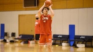 馬場雄大をモデルにレベルアップを図る西田優大「ディフェンスのアグレッシブさを真似したい」