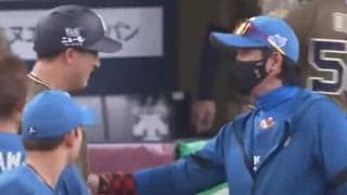 「素晴らしいシーン」　選手に歩み寄り謝罪、新庄監督の“神対応”が150万再生