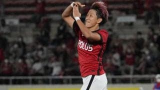 「センス抜群！」、「やば！かっこよすぎ！」初代得点女王、浦和L・菅澤優衣香のこだわりの愛車に称賛の嵐「オールブラックなのが推せる」