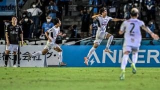 「ここに混ざりたかった」「超感動大作」C大阪の「試合終了の瞬間ノーカット動画」に賞賛＆感動のコメント続々！ クラブカメラが劇的展開後を捉えていた