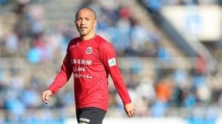 「時空歪んでない？」「ほんとに地球？」小野伸二の「神＆謎トラップ」に疑問の声が噴出！ クラブも「これは…どういうことですか？」と投げかける衝撃のボールコントロール