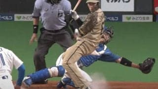 「同じこともう1回やれって言われてもできない」　捕手の“神捕球”が「忍者かな？」