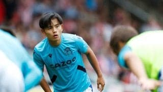 ｢悟飯とピッコロみたい｣!! ソシエダが投稿した久保建英の練習姿に｢1000いいね以上｣の大反響! 元スペイン代表MFダビド・シルバとの写真が｢すげー筋肉｣などと話題に