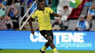 エバートンがチェルシーで構想外のバチュアイ獲得に動く？