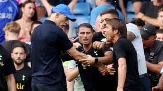 ｢16万回再生｣の｢まさに一触即発場面｣!! チェルシー・トゥヘル監督とトッテナム・コンテ監督が試合後に｢退場処分｣! ｢手を離さない｣｢目を合わせろ｣…ロンドン・ダービーで一体何が