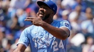 【MLB】ベンチ上に乗り出す観客に水ぶっかけ　処分の“問題児”に同情も「暴行罪とかじゃない」