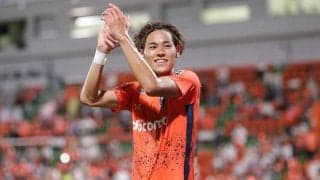 「今日も隣にいられて幸せ」大宮DF袴田と“テラハ”田中優衣さんが結婚1周年「また手拍子頑張っちゃう」