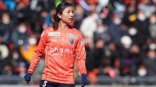 「めっちゃ似合ってる」鮫島彩が“農業女子”に！作業着姿に「こんな綺麗な農家さんがいたら野菜多めに買っちゃう！」