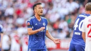 フラフープの中でフリーズ！ 吉田麻也が「高度なステップワーク練習」中に見せた「カメラ目線ポージング」に「ジワる」の声!  日本代表キャプテンが「サービス精神旺盛」「かわいい」と話題