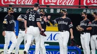 鷹、首位・西武に快勝で再び1.5ゲーム差　序盤のリードを鉄壁投手リレーで守り抜く