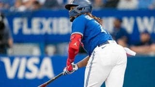 【MLB】「どうしてこれが柵越え？」　投手呆然…ゲレーロJr.の低空弾が「なんてレーザー」