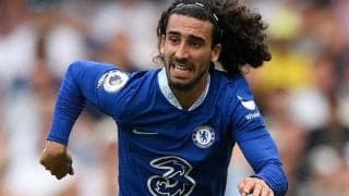 「髪は切らない」自慢のカーリーヘアを引っ張られたチェルシーDFククレジャが断言「これが僕のスタイル」